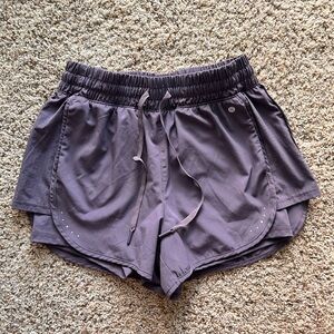 Layer 8 Front Runner Short